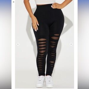 FASHION NOVA HIGH WAIST LEGGINGS 🔛